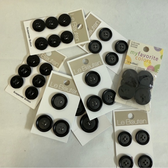 BLACK Assorted Buttons Collection NWT - Picture 5 of 6